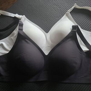Women's Black and White Intimates Bra NWOT